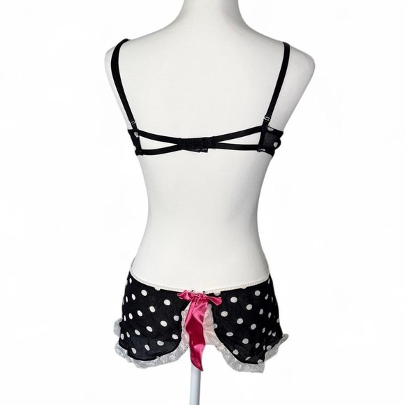 Victoria’s Secret Polka Dot Apron - Picture 4 of 5